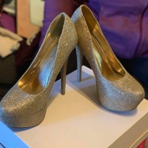 Mascotte Platform Stilettos